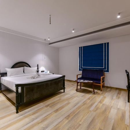 The Downton Hotel Raipur  ภายนอก รูปภาพ