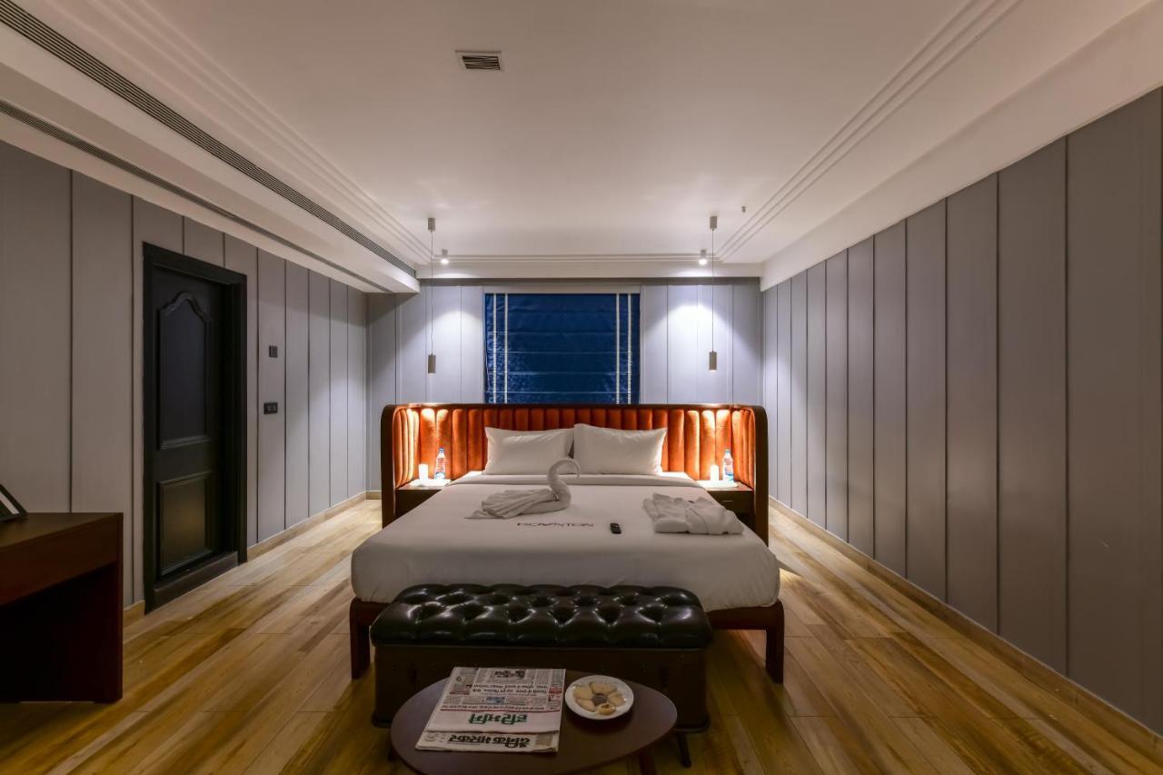 The Downton Hotel Raipur  ภายนอก รูปภาพ