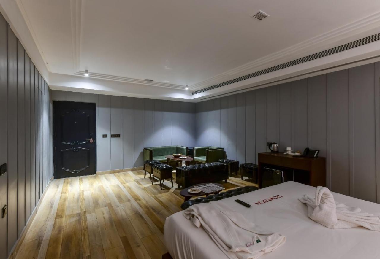 The Downton Hotel Raipur  ภายนอก รูปภาพ