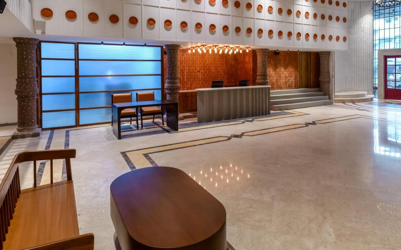 The Downton Hotel Raipur  ภายนอก รูปภาพ